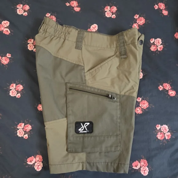 Revolution Khaki Women's Cargo Shorts - Picture 2 of 7